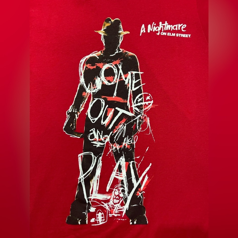 A nightmare on elm street graphic tee shirt red Freddy Krueger horror size small
